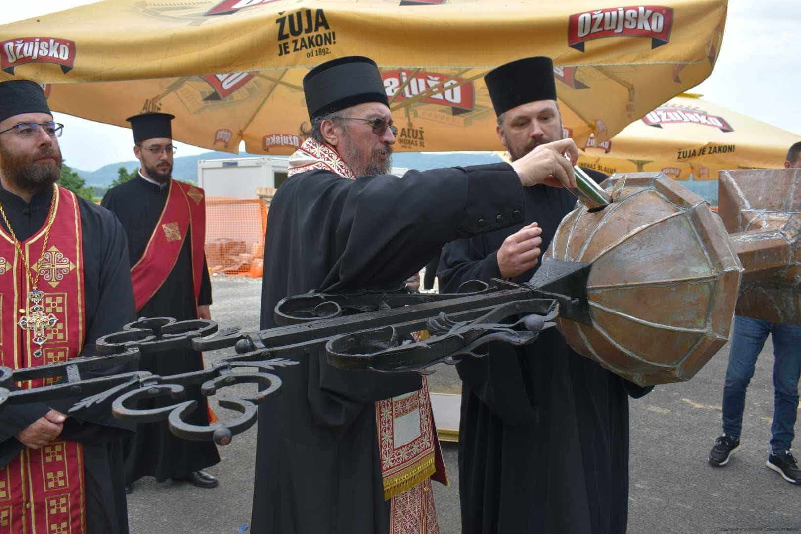 Osvecenje_krsta_Petrinja_4.jpg