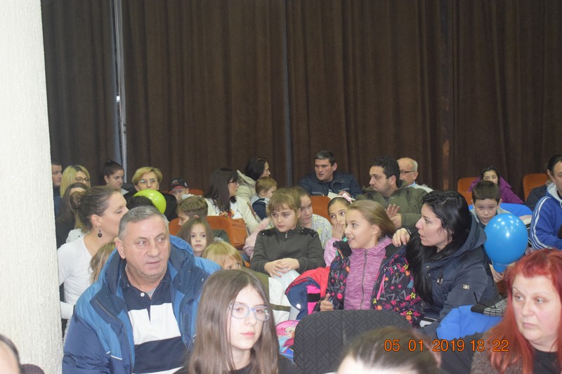 Subotica_dodjela_paketica_5.jpg