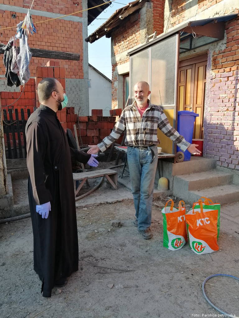 Otac_Sasa_pomoc_1.jpg