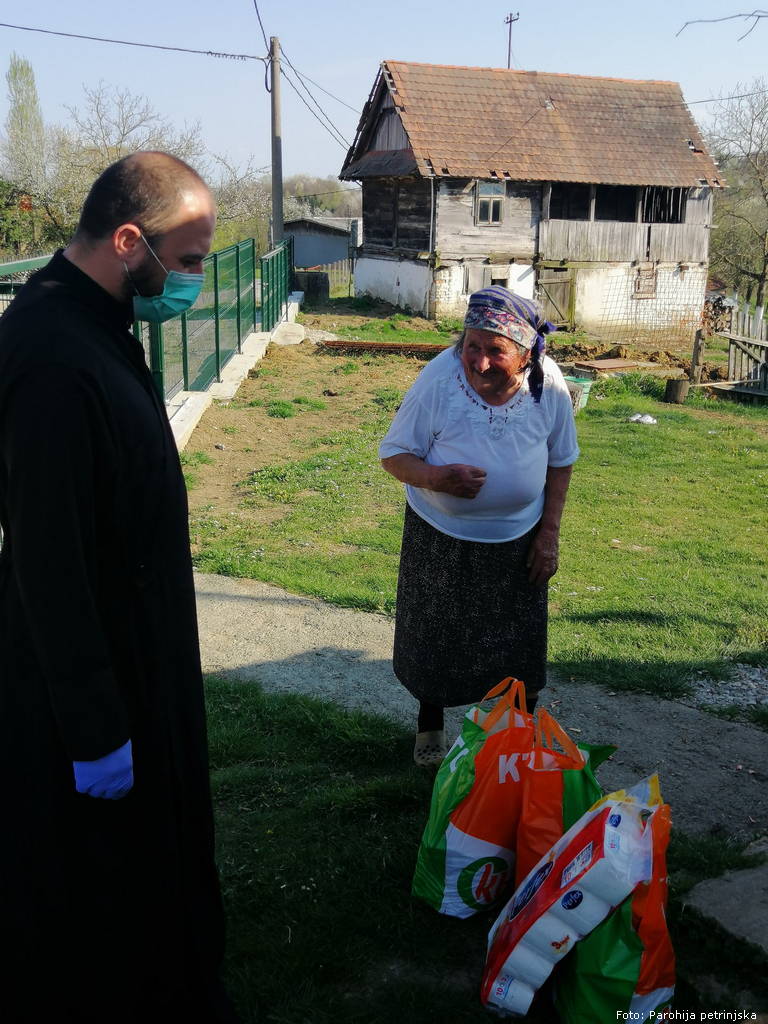 Otac_Sasa_pomoc_11.jpg