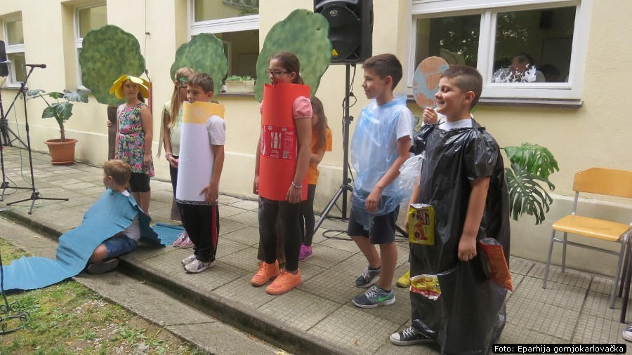 Priznanje_petrinjskoj_parohiji_02.jpg