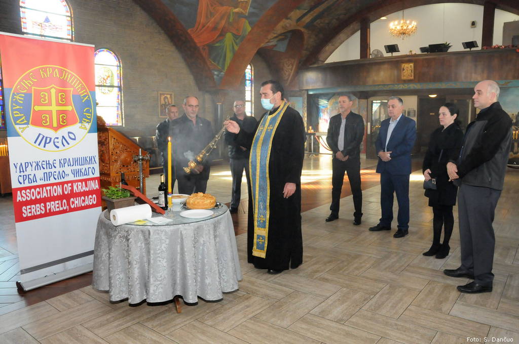 Slava_UKS_Prelo_Cikago_5.jpg