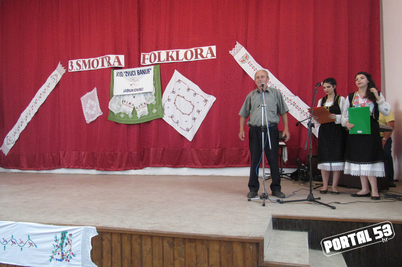 Smotra_folklora_u_Jabukovcu_10.jpg