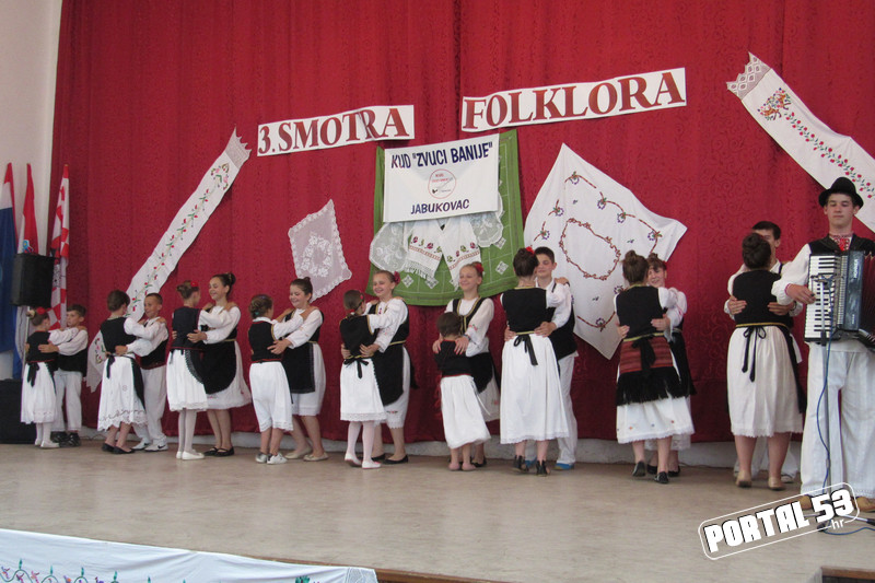 Smotra_folklora_u_Jabukovcu_14.jpg