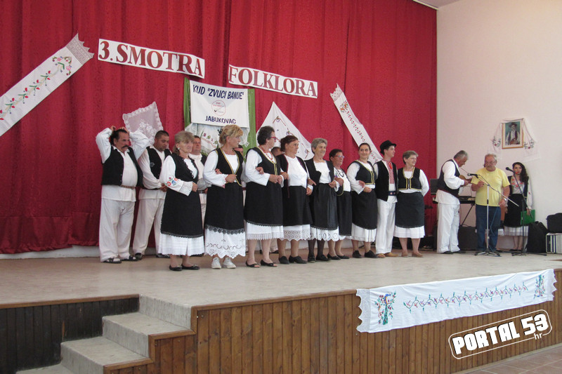 Smotra_folklora_u_Jabukovcu_16.jpg