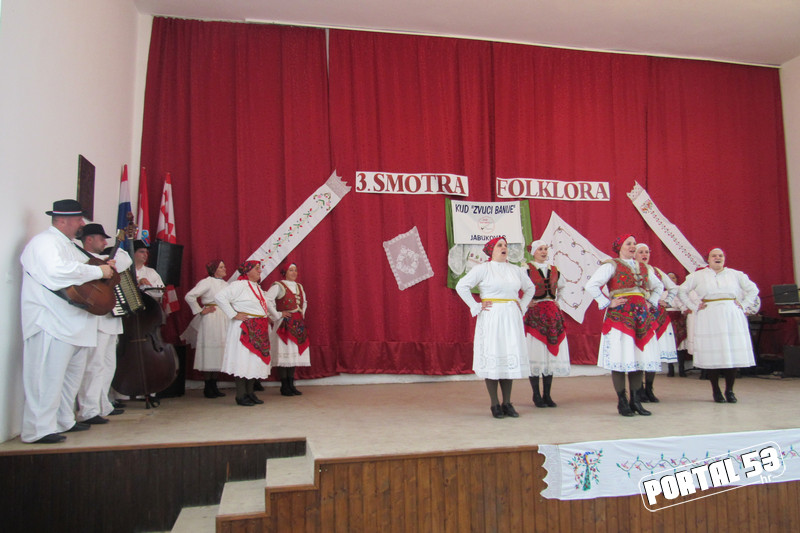 Smotra_folklora_u_Jabukovcu_20.jpg