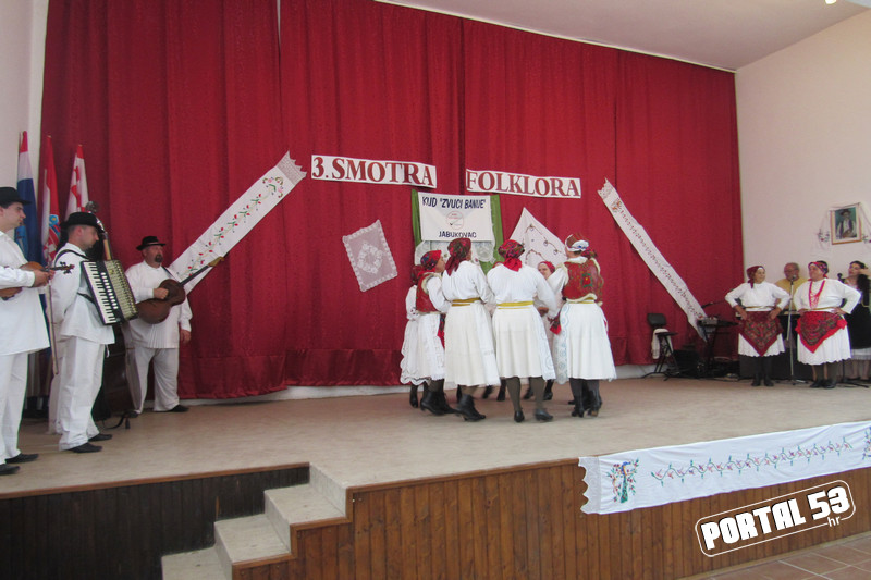 Smotra_folklora_u_Jabukovcu_22.jpg