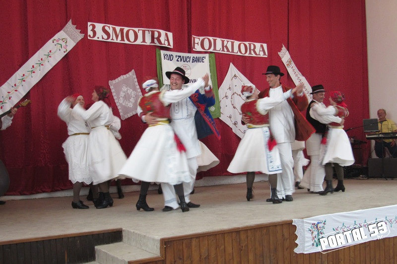 Smotra_folklora_u_Jabukovcu_25.jpg