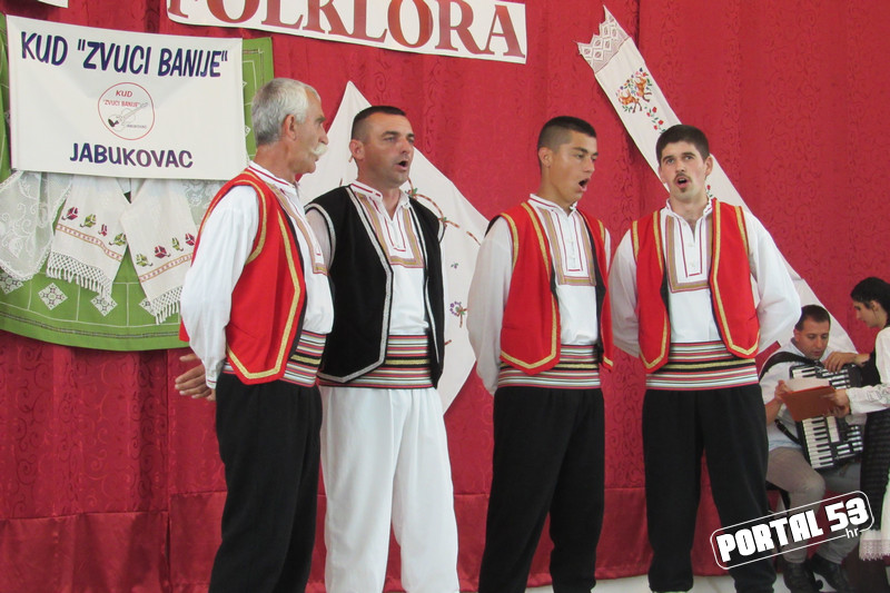 Smotra_folklora_u_Jabukovcu_28.jpg