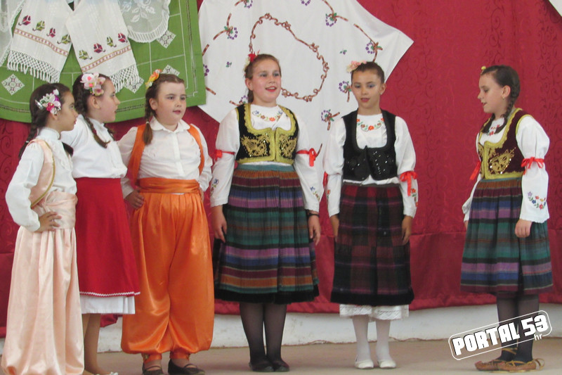 Smotra_folklora_u_Jabukovcu_35.jpg