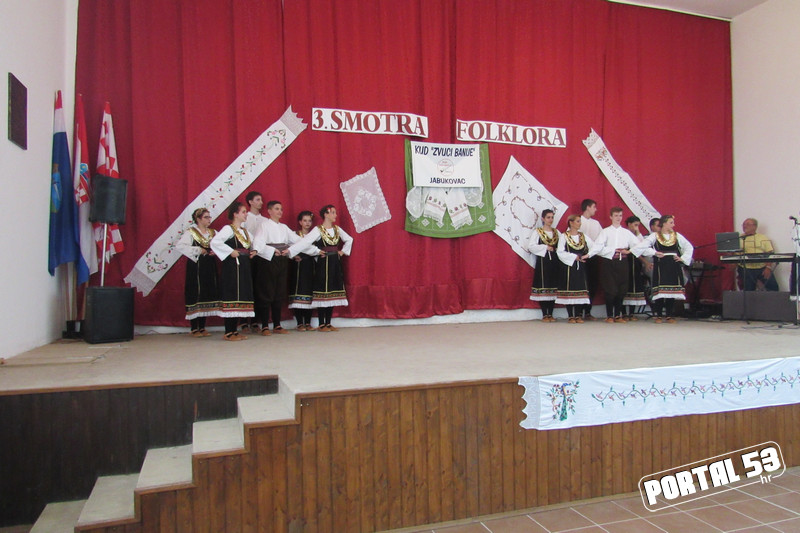 Smotra_folklora_u_Jabukovcu_36.jpg