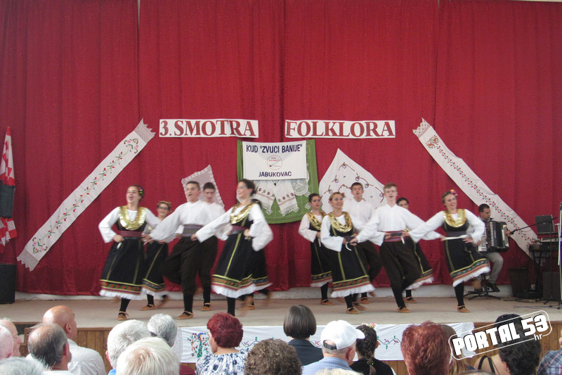 Smotra_folklora_u_Jabukovcu_39.jpg