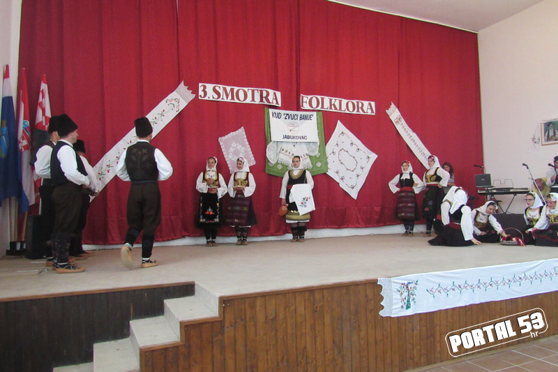 Smotra_folklora_u_Jabukovcu_44.jpg