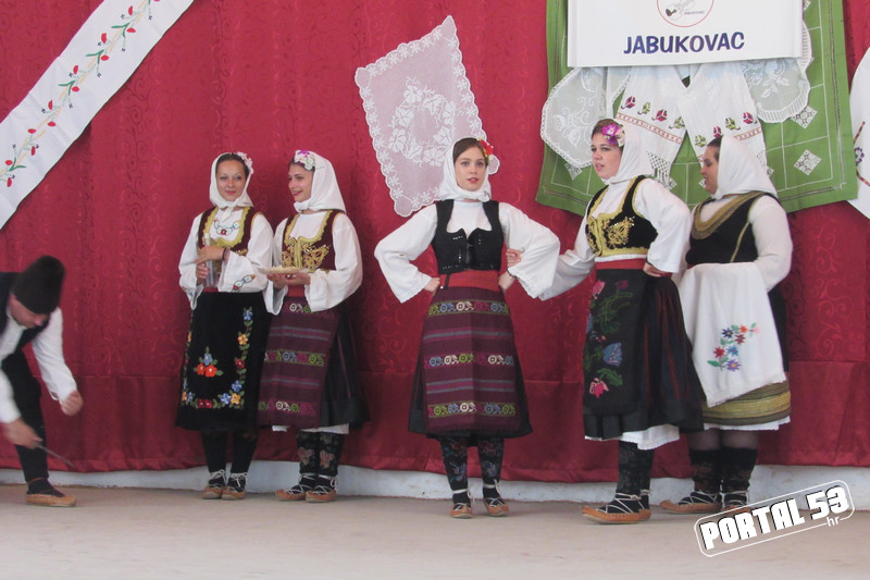 Smotra_folklora_u_Jabukovcu_49.jpg