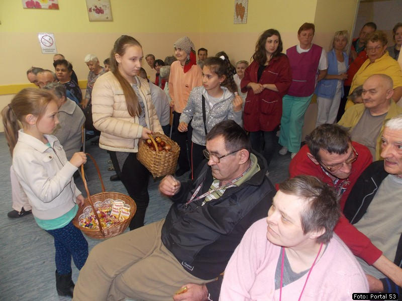 Vaskrs_u_Petrinji_57.jpg