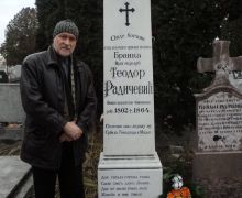 na-grobu-brankovog-oca-i-brata-u-temisvaru.jpg