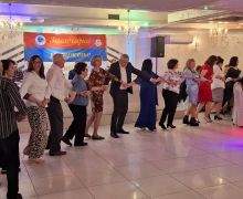 img-00e33dcd2ee91819950c29026cd4bf16-v.jpg